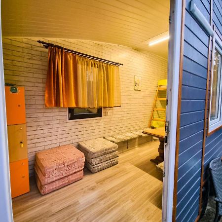 Tiny Houses In The Garden Câmpulung Moldovenesc Exterior foto